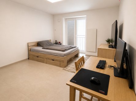 Pronájem bytu, 1+kk, 32 m²