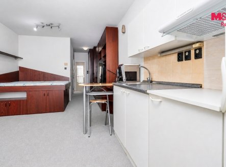 Pronájem bytu, 1+kk, 32 m²