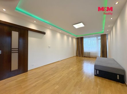 Pronájem bytu, 3+kk, 72 m²