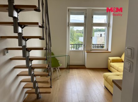 Pronájem bytu, 1+kk, 31 m²