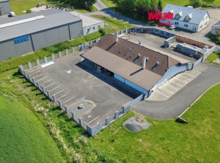 Pronájem obchodní prostory, 365 m²