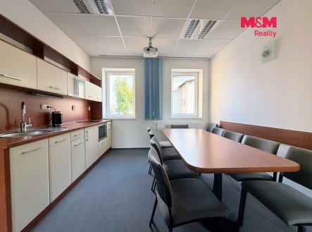 Pronájem kanceláře, 95 m²