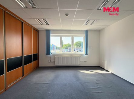 Pronájem kanceláře, 95 m²
