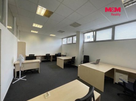 Pronájem obchodní prostory, 131 m²