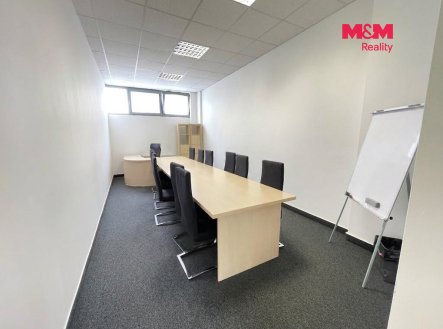 Pronájem obchodní prostory, 131 m²