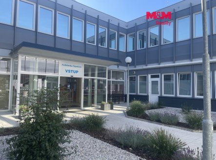 Pronájem obchodní prostory, 48 m²