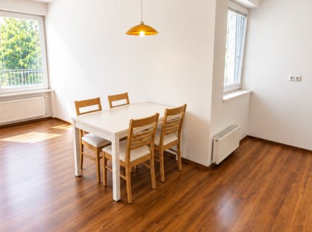 Pronájem bytu, 2+kk, 57 m²