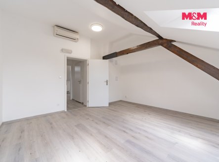 Pronájem bytu, 1+kk, 50 m²