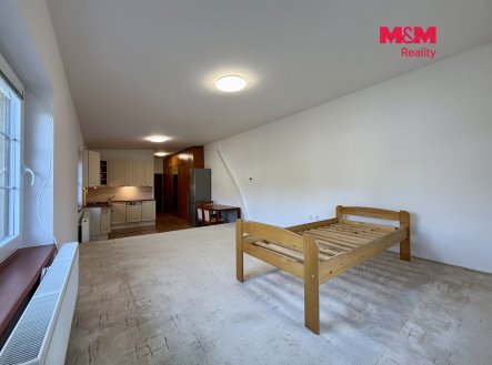 Pronájem bytu, 1+kk, 42 m²