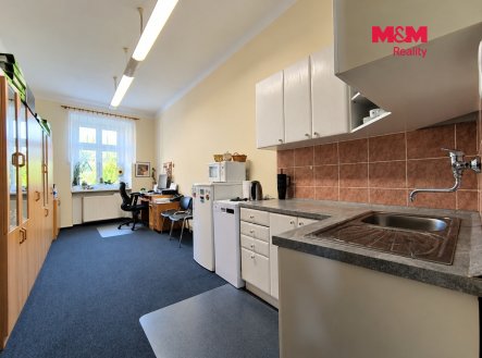 Pronájem kanceláře, 85 m²