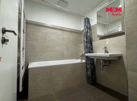 Pronájem bytu, 1+kk, 43 m²