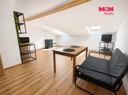 Pronájem bytu, 3+kk, 80 m²