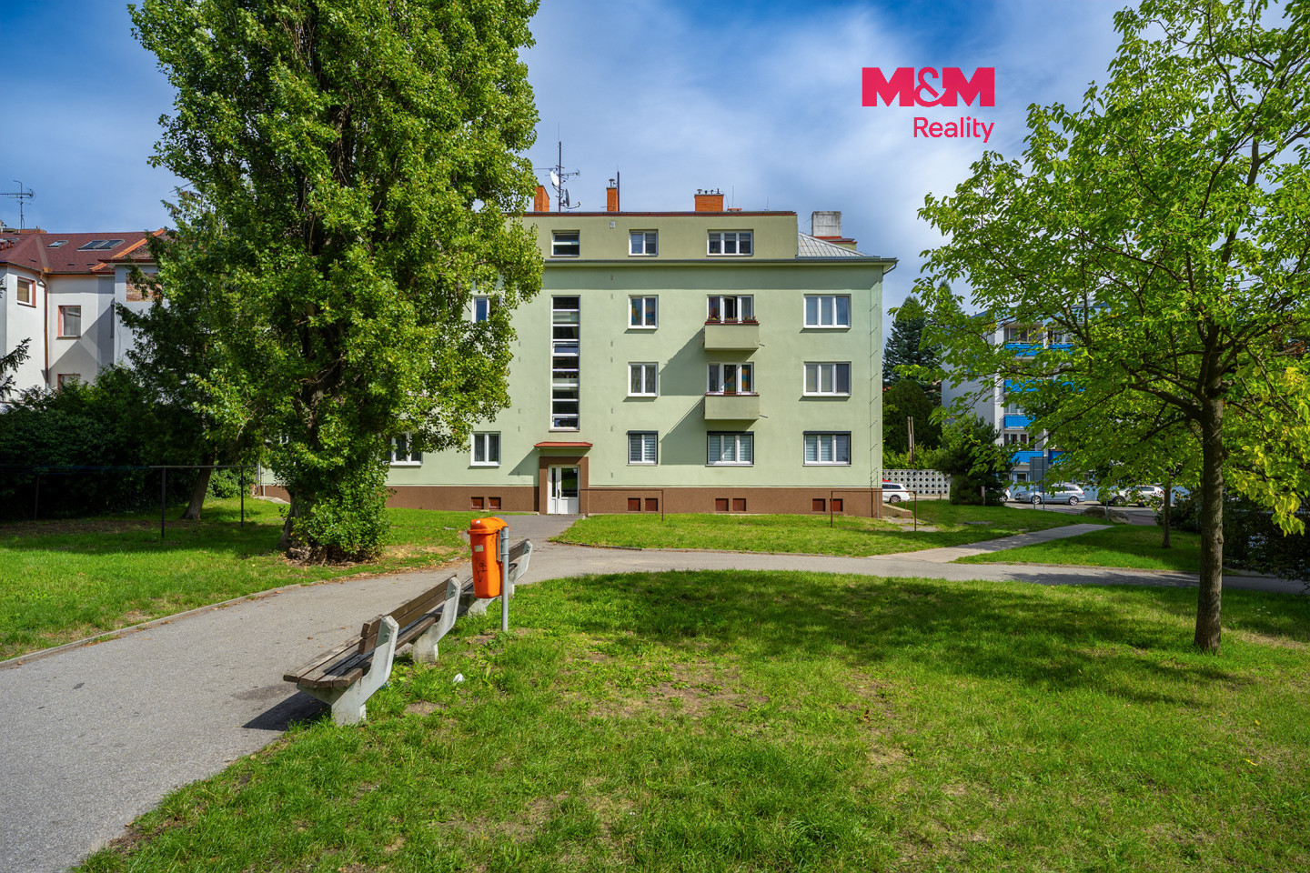 Dům