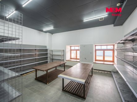 Pronájem obchodní prostory, 263 m²