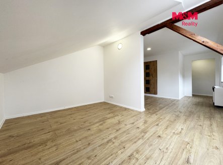 Pronájem bytu, 1+kk, 32 m²