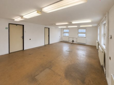 Pronájem skladu, 105 m²