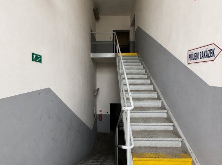 Pronájem skladu, 105 m²