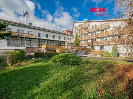 Prodej hotel, 2 200 m²
