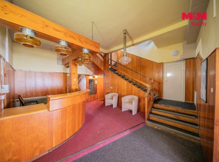 Prodej hotel, 2 200 m²