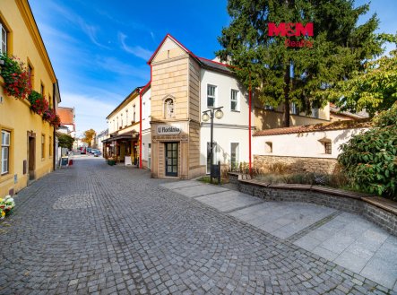 Prodej obchodní prostory, 77 m² obrázek