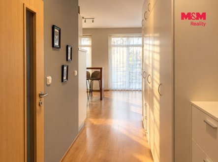 Pronájem bytu, 1+kk, 34 m²