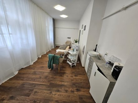 Pronájem obchodní prostory, 35 m²