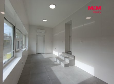 Pronájem obchodní prostory, 25 m²