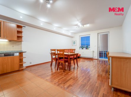 Pronájem bytu, 3+kk, 79 m²
