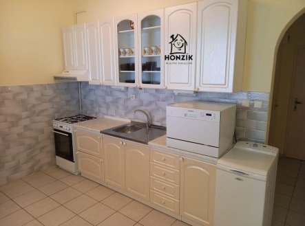 Pronájem bytu, 1+1, 60 m²