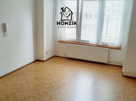 Pronájem bytu, 2+kk, 43 m²