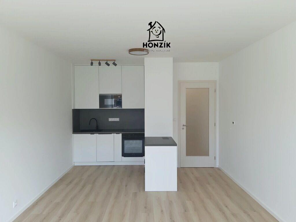 Byt 2+kk s terasou a zahradou, gar. stáním a komorou Stará Boleslav, ul. Josefa Truhláře