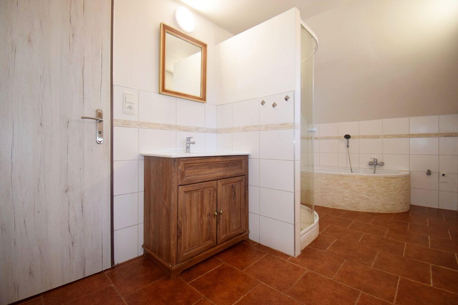Zajímavý 3+kk/B se zahradou, Praha 5 Radotín
