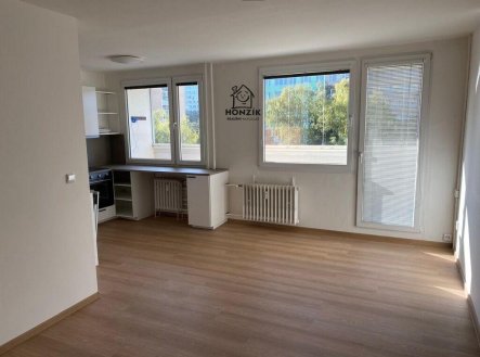 Pronájem bytu, 3+kk, 61 m²