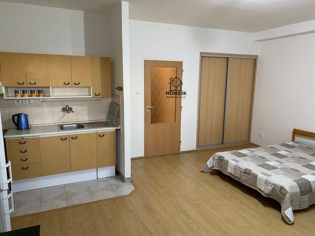 Byt 1+kk s lodžií, 43 + 3 m2, Praha 4 Nusle, ul. Dačíckého