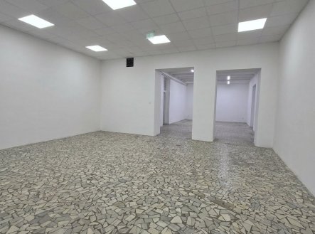 Pronájem obchodní prostory, 212 m²