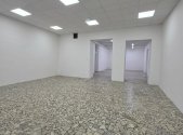 Pronájem obchodní prostory, 212 m²