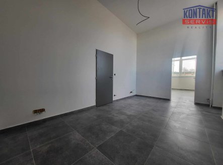 Pronájem komerčního objektu, sklad, 35 m²