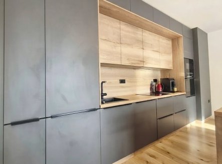 Pronájem bytu, 2+kk, 83 m²