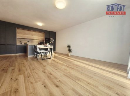 Pronájem bytu, 2+kk, 83 m²
