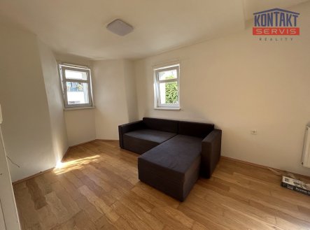 Pronájem bytu, 2+kk, 35 m²