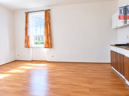 Pronájem bytu, 1+kk, 30 m²