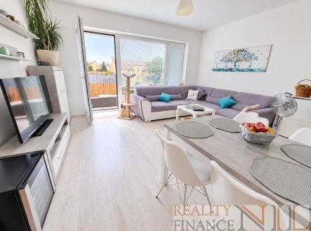 Pronájem bytu, 2+kk, 53 m²