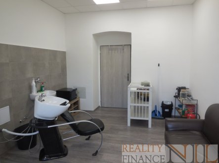 Pronájem komerčního objektu, jiný, 15 m²