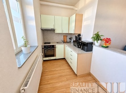 Pronájem bytu, 1+kk, 35 m²