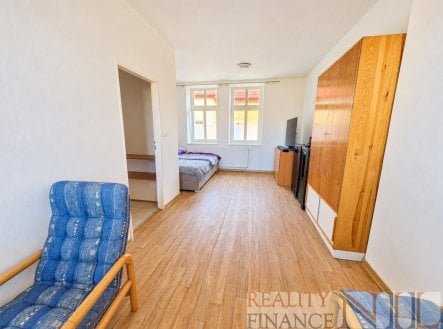 Pronájem bytu, 1+kk, 35 m²