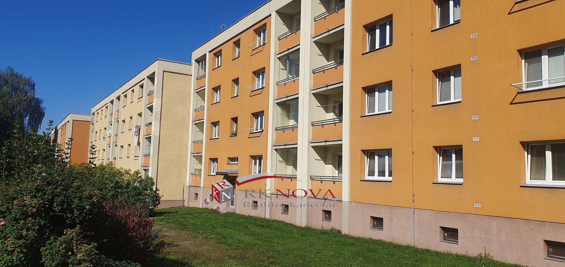 Pronájem bytu 2+1 s lodžií v Karviné-Mizerově