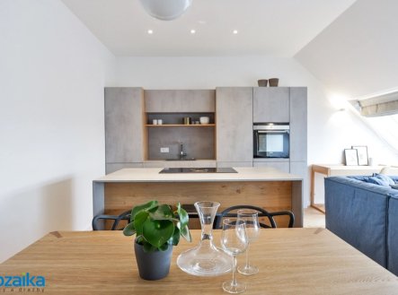 Pronájem bytu, 2+kk, 61 m²