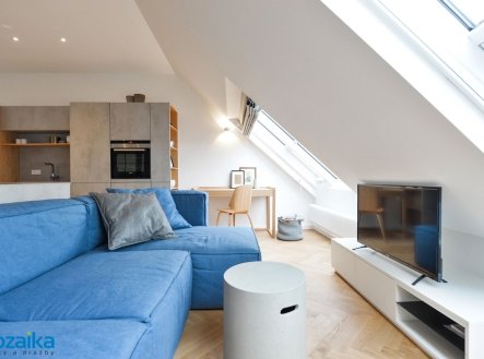 Pronájem bytu, 2+kk, 61 m²