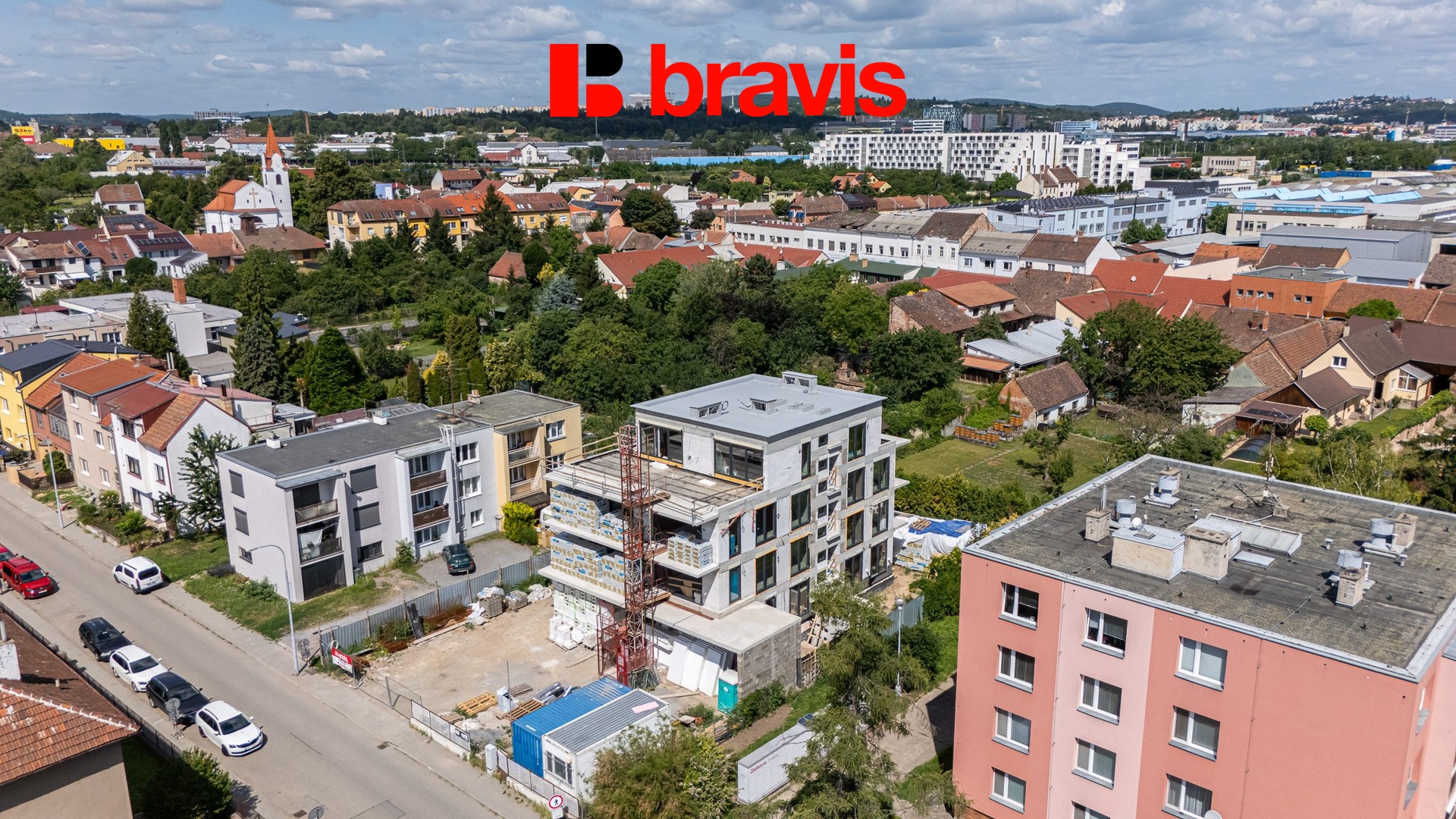 Nadstandardní bytový dům Horní Heršpice - ulice Záhumenice