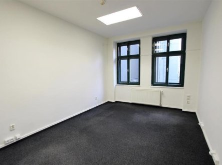 Pronájem kanceláře, 48 m²